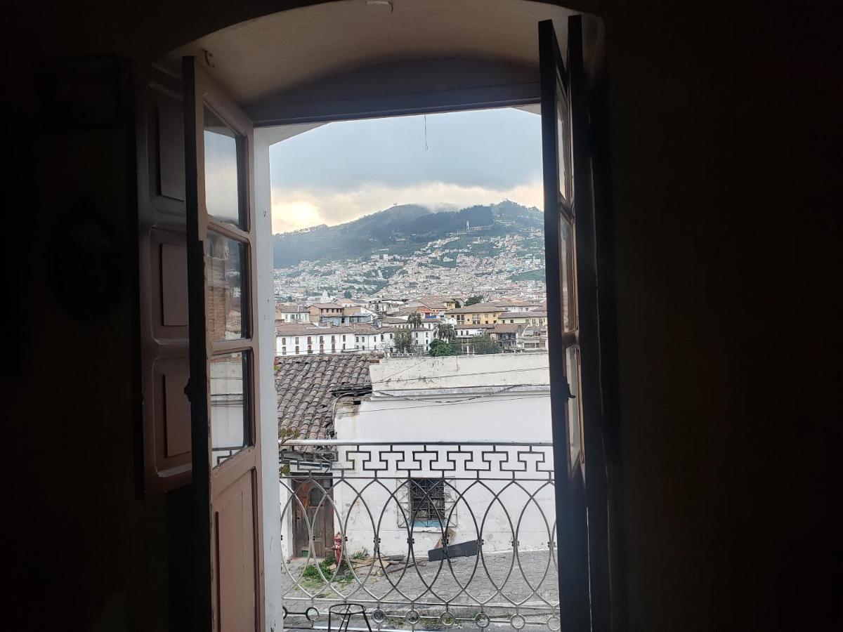Casa Vieja Del Centro Historico Apartment Кито Екстериор снимка